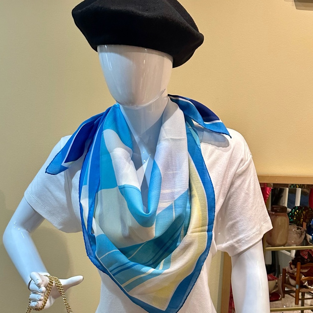 🌟HP🌟VTG Large Italian Designer Colorful Geometric Print Square Scarf Giordani